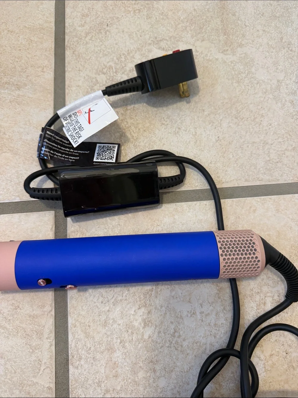 Dyson Hot Air Styler Set in Blue and Pink